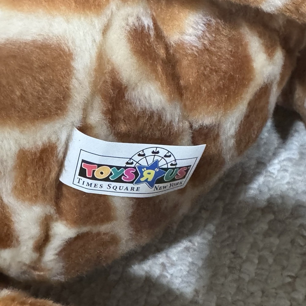 Toys R Us New York Times Square Geoffrey Giraffe 30" Plush NYC Stuffed Animal - Picture 5 of 8